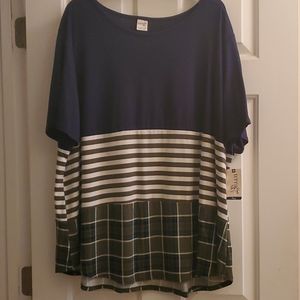 Navy blue and olive green top